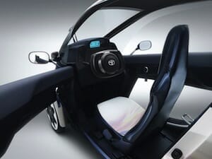 TOYOTA i-ROAD（室内）