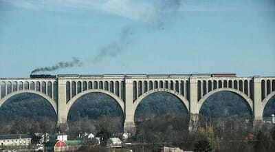 A Steamtown excursion crosses Tunkhannock Viaduct. / Wikipedia