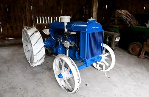 Fordson-F25