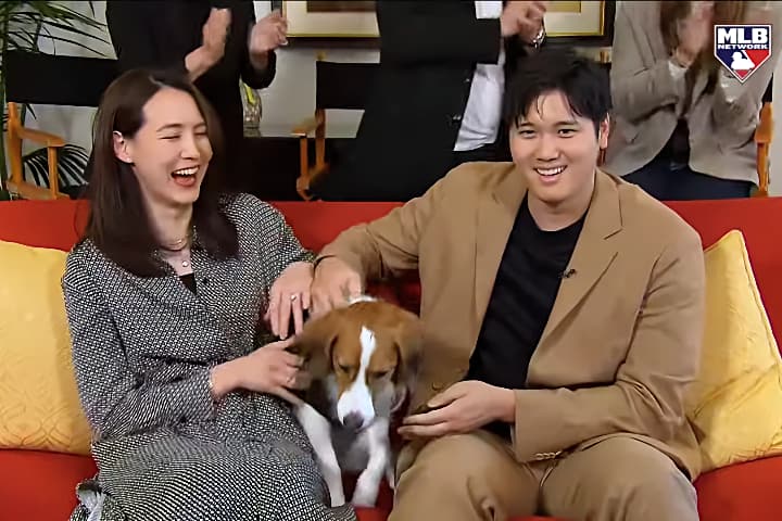 Shohei Ohtani, Mamiko Dekopin